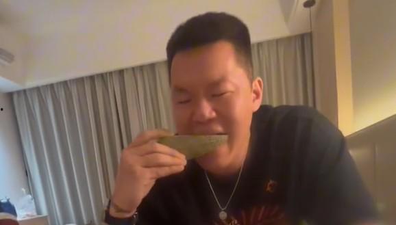 吃瓜视频在线观看全集,揭秘热门事件背后的真相,带你领略全网热点 第1张 吃瓜视频在线观看全集,揭秘热门事件背后的真相,带你领略全网热点 第1张